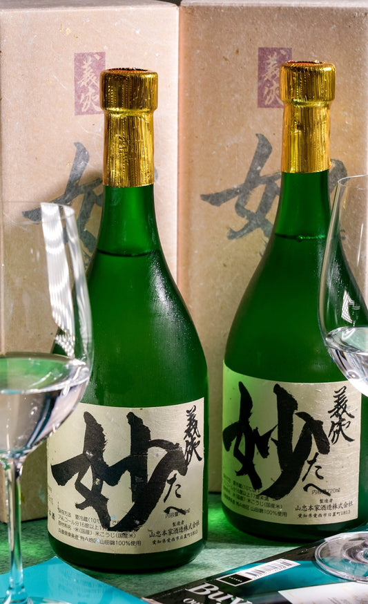 義俠 純米大吟釀 妙 禮盒裝【義俠妙不可言之作】 - 呷.Sippin 日本清酒專門店
