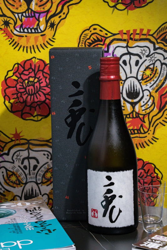 二兔 雄町 33 純米大吟釀 禮盒裝 - 呷．Sippin 日本清酒專門店