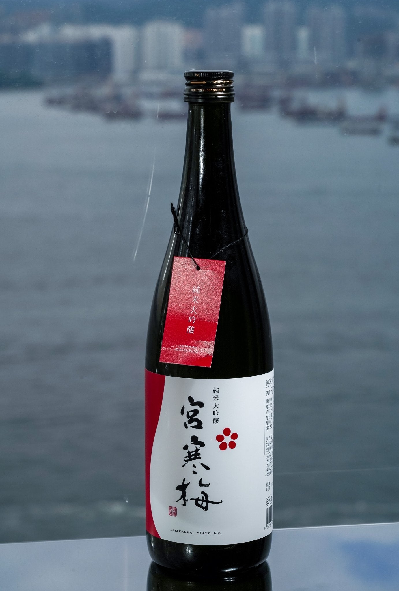 宮寒梅 純米大吟釀 45% - 呷．Sippin 日本清酒專門店
