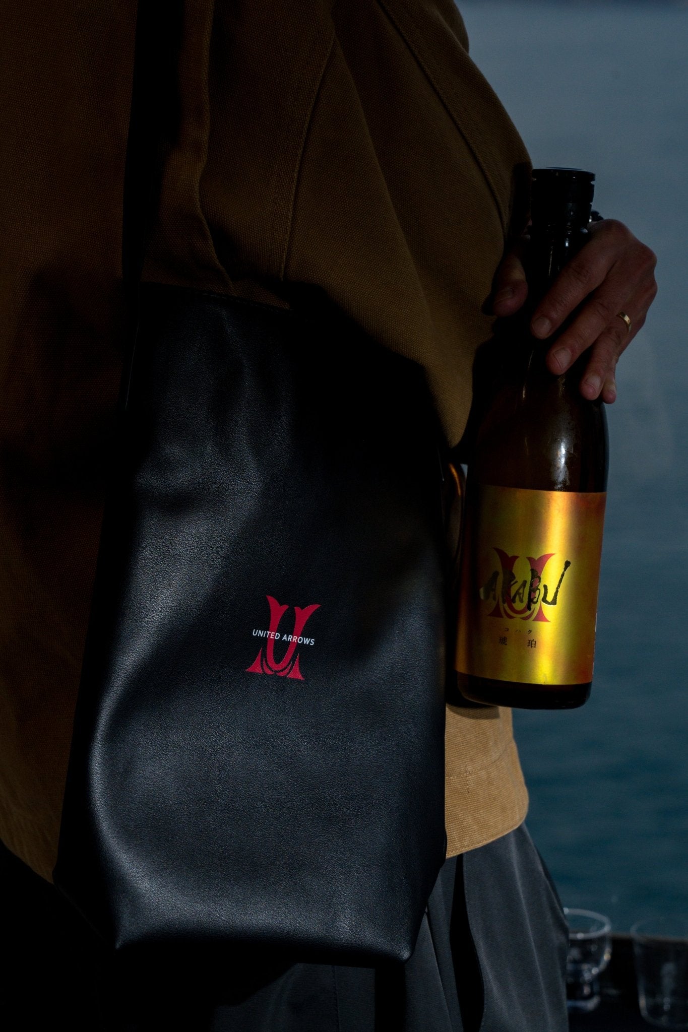 赤武 Akabu 超限定日本酒皮革瓶袋 - 呷．Sippin 日本清酒專門店