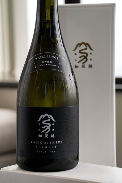 加茂錦 BRILLIANCE 短稈渡船 純米大吟釀 - 呷．Sippin 日本清酒專門店