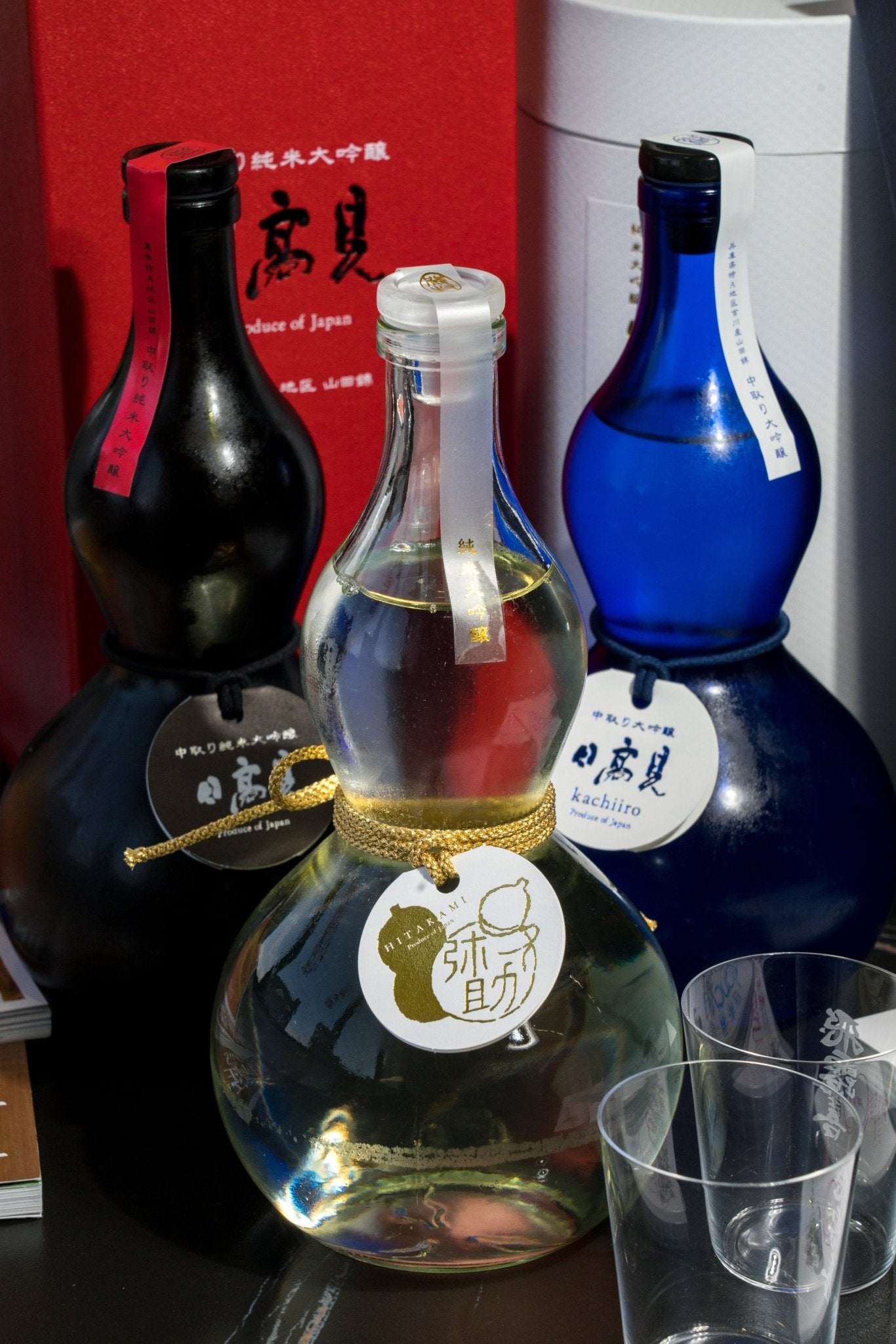 日高見 弥助 純米大吟釀 葫蘆樽 禮盒裝 - 呷．Sippin 日本清酒專門店