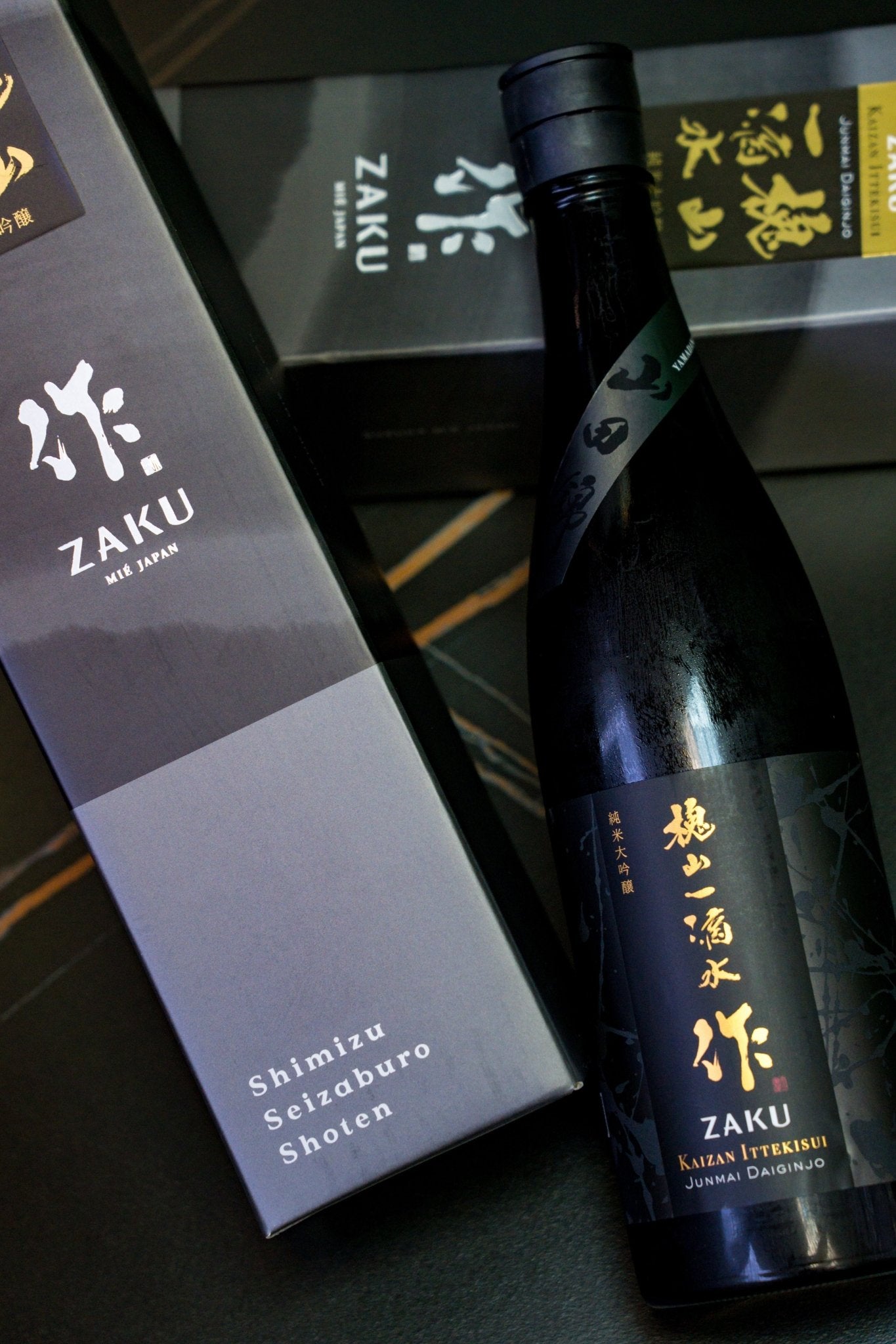 作 純米大吟釀 槐山一滴水 - 呷．Sippin 日本清酒專門店