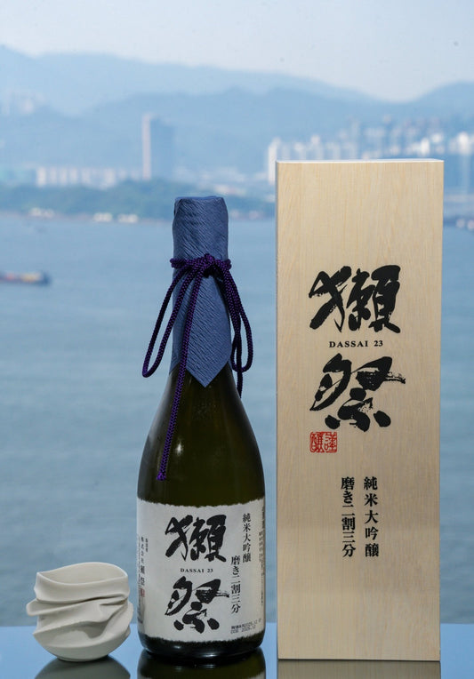 獺祭 純米大吟釀 磨き 二割三分 木盒 - 呷．Sippin 日本清酒專門店