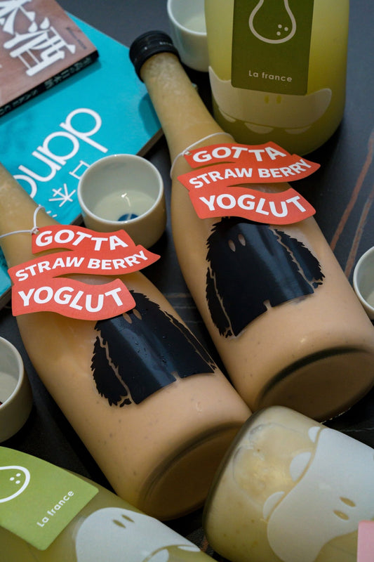 Uma Strawberry Yogurt 草莓乳酪酒 季節限定 - 呷．Sippin 日本清酒專門店
