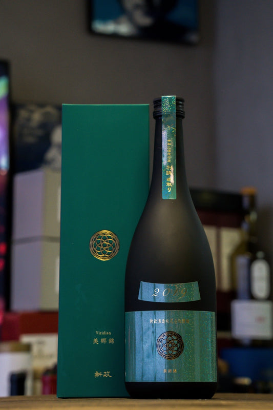 新政 天鵞絨 Viridian 別誂 純米 中取 - 呷．Sippin 日本清酒專門店