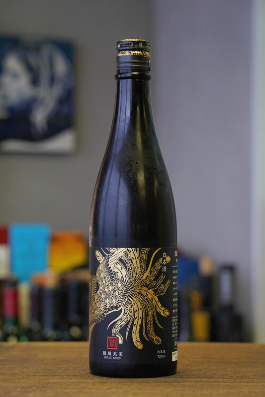 鳳凰美田 純米吟釀 Black Phoenix - 呷．Sippin 日本清酒專門店