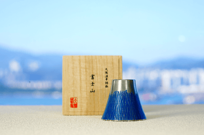 [大阪浪華錫器] 日本酒杯 富士山 藍色 - 呷．Sippin 日本清酒專門店
